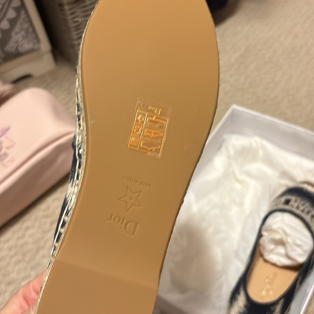 Dior - Picture 3 of 4